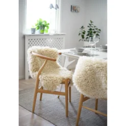 Tekoturkistalja Wooly beige